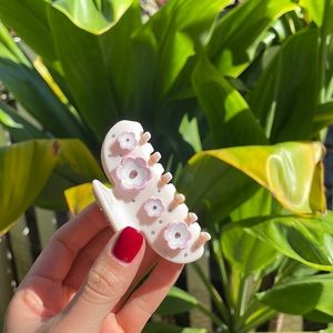 Emi Jay Sweetheart Clip in Puff Blossom